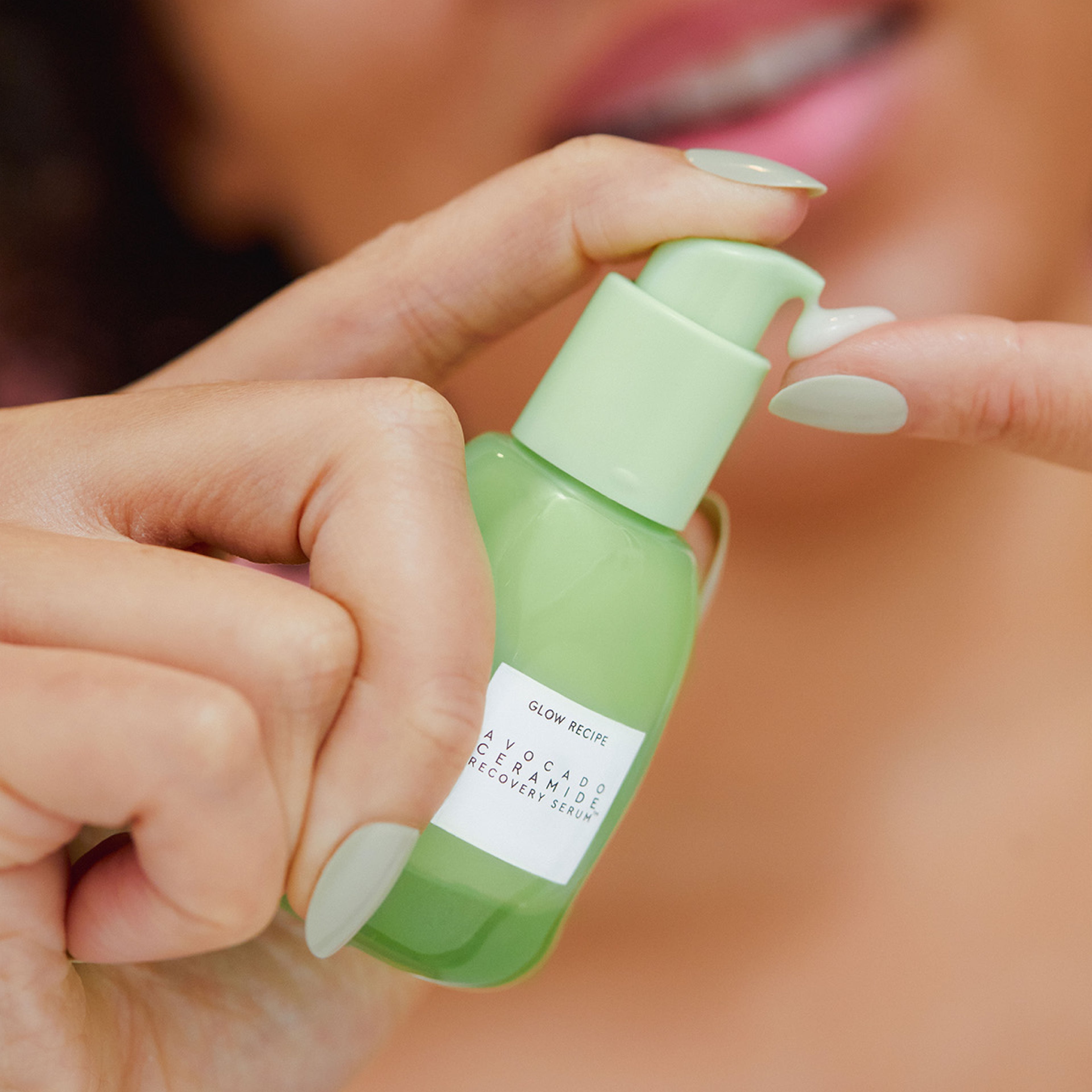 Infographic noting that Glow Recipe's Avocado Ceramide Recovery Serum is dermatologist-tested and clinically proven to reduce redness over time.
