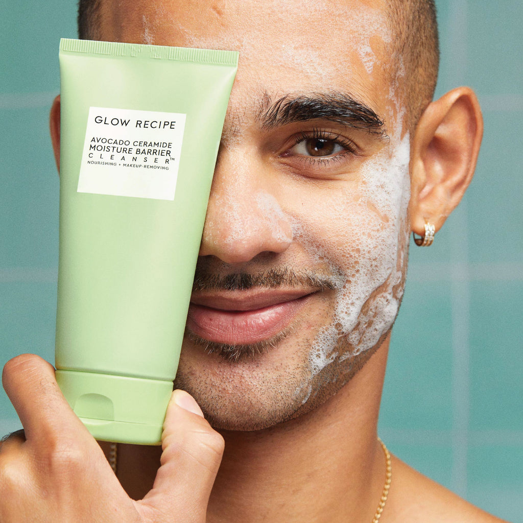 Glow Recipe Avocado Ceramide Moisture Barrier Cleanser callout on colloidal oatmeal and avocado that soothe and hydrate skin.