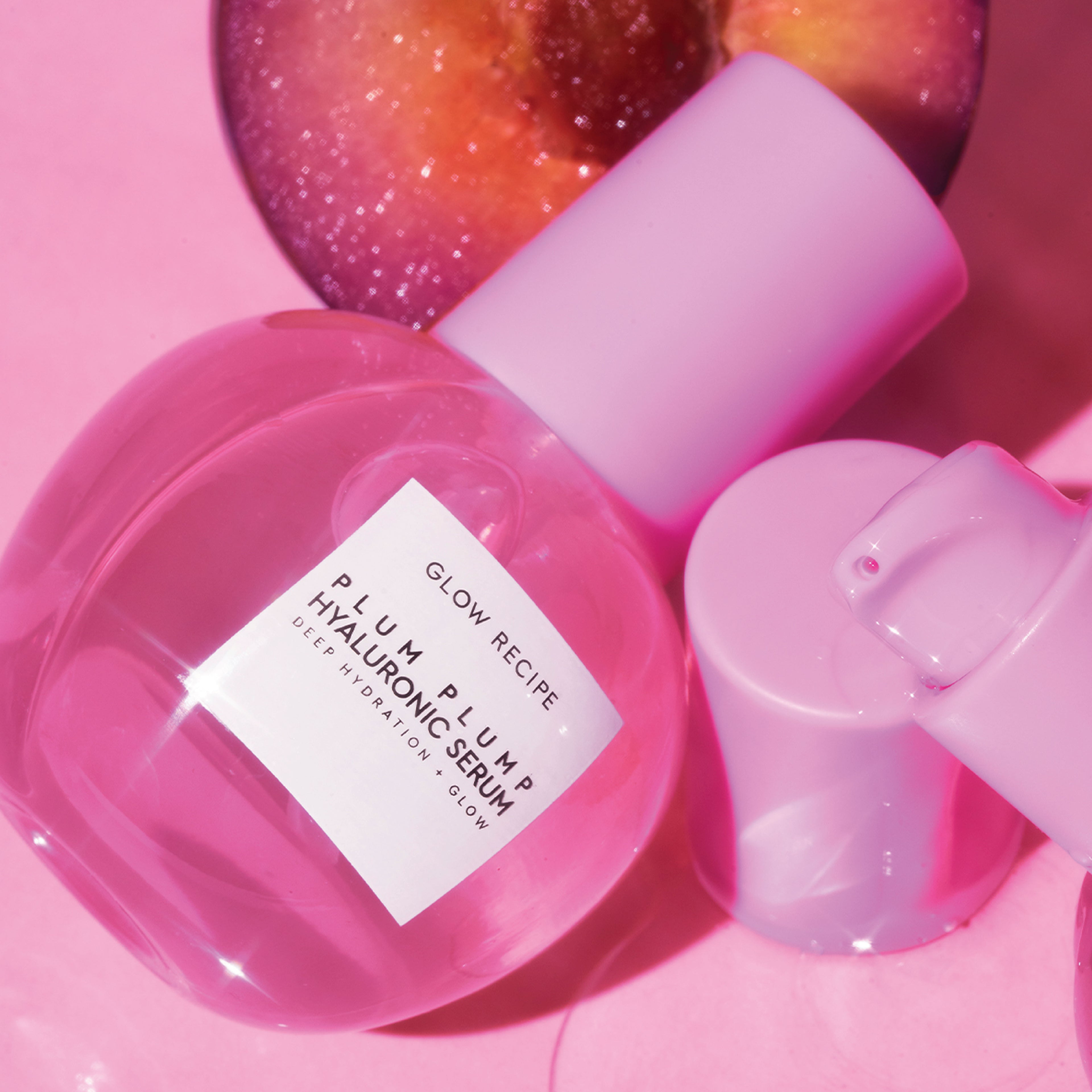 Glow Recipe Plum Plump Hyaluronic Serum claim graphic showing its ability to diminish the look of fine lines.